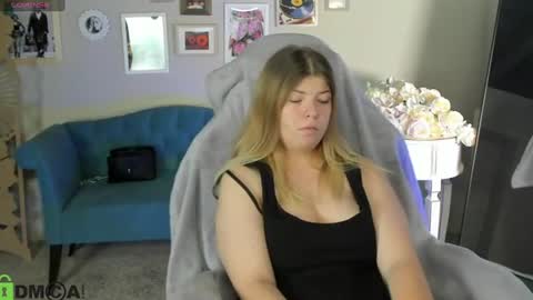 Stefania online show from August 5, 1:42 pm