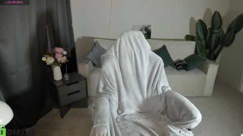 Stefania online show from August 6, 9:08 am
