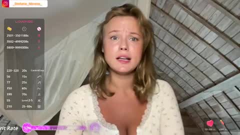 Stefanie online show from May 3, 5:56 am