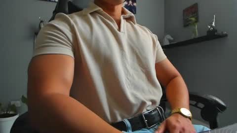 Stefann Salvatore online show from August 3, 9:00 pm
