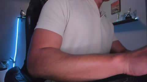 Stefann Salvatore online show from August 4, 12:18 am