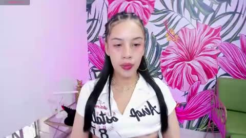 Stefany online show from August 10, 1:34 pm