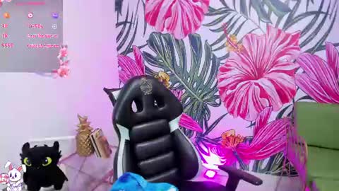 Stefany online show from August 10, 2:40 pm