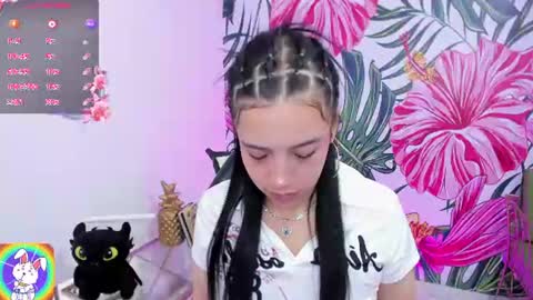 Stefany online show from August 10, 4:52 pm