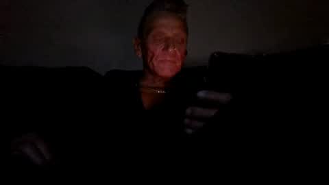 stefy1037 online show from August 17, 5:01 am