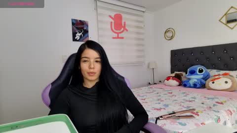 stefy810675 online show from August 15, 10:58 pm