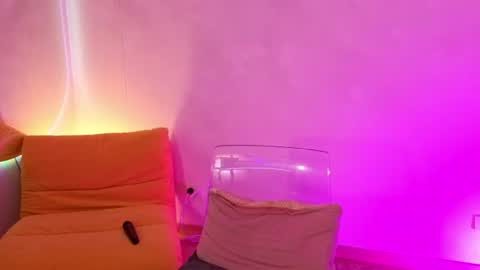 Yuli online show from August 4, 7:11 pm