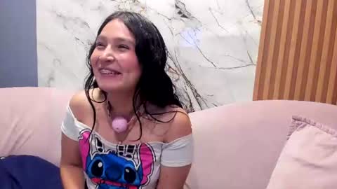 Stella online show from August 10, 3:46 pm