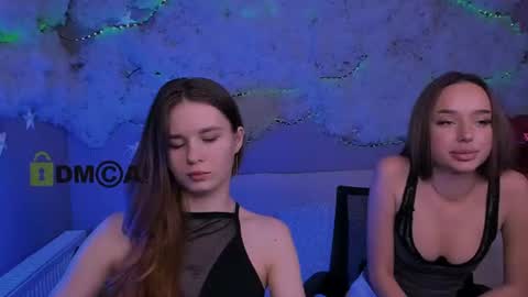 Stella online show from July 31, 1:28 pm
