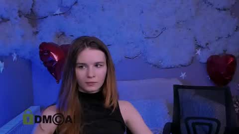 Stella online show from July 31, 4:45 pm