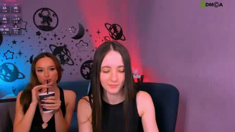 Stella online show from August 2, 1:51 pm
