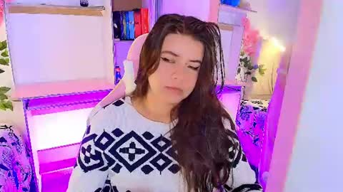 Marie  online show from August 4, 5:04 am