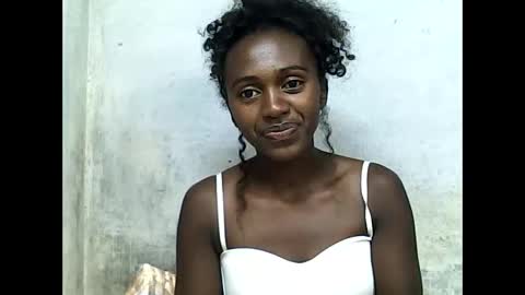 stephania12112343 online show from June 2, 6:16 am