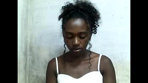 stephania12112343 online show from June 2, 11:02 am