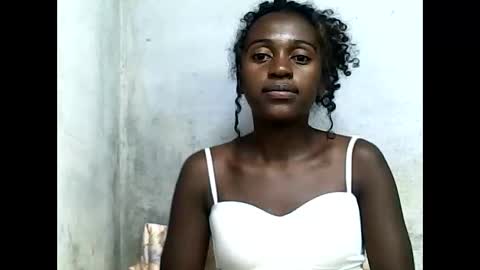 stephania12112343 online show from June 2, 6:44 pm