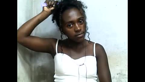 stephania12112343 online show from June 2, 7:50 pm