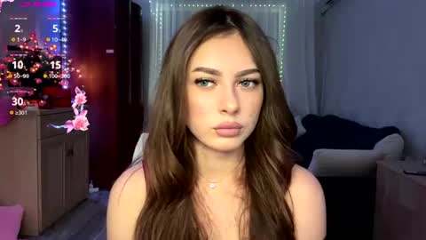 Stephani online show from August 6, 6:51 pm