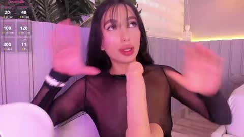 Stephany online show from August 11, 10:12 pm