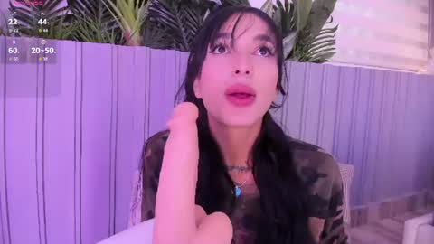Stephany online show from August 13, 10:35 pm