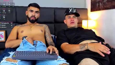    ................     online show from August 9, 10:49 am