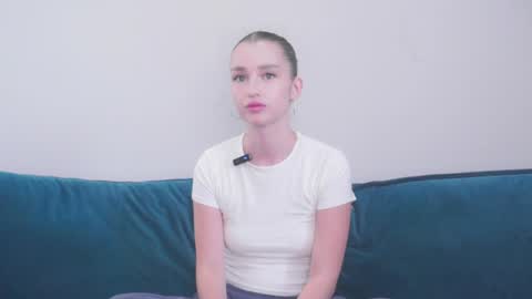 Amelia online show from August 13, 10:29 am