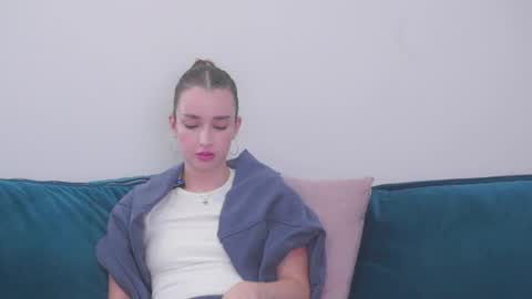 Amelia online show from August 13, 3:59 pm