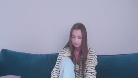 Amelia online show from August 14, 12:20 pm