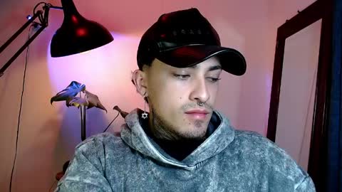 Daniel Steven Navarro online show from April 6, 12:36 am