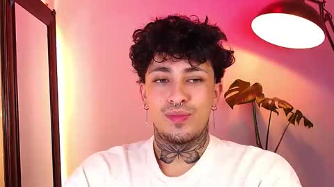 Daniel Steven Navarro online show from April 6, 10:03 pm