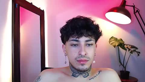 Daniel Steven Navarro online show from April 8, 12:09 am
