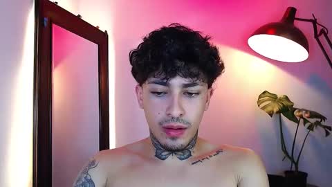 Daniel Steven Navarro online show from April 8, 1:15 am