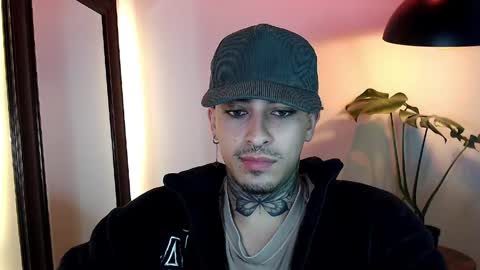 Daniel Steven Navarro online show from April 10, 2:38 am