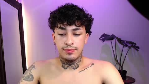 Daniel Steven Navarro online show from April 11, 12:21 am