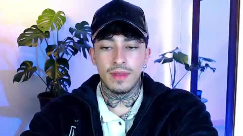 Daniel Steven Navarro online show from April 17, 1:12 am