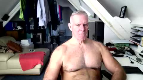 stevetwo online show from March 2, 12:23 pm