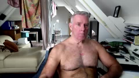stevetwo online show from March 11, 12:57 pm