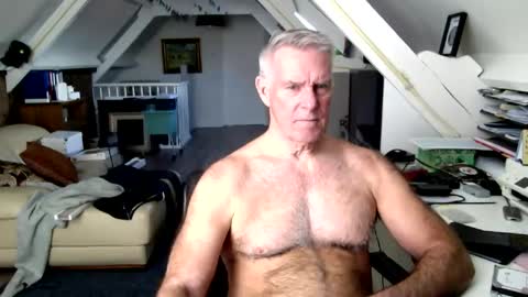 stevetwo online show from March 25, 1:28 pm