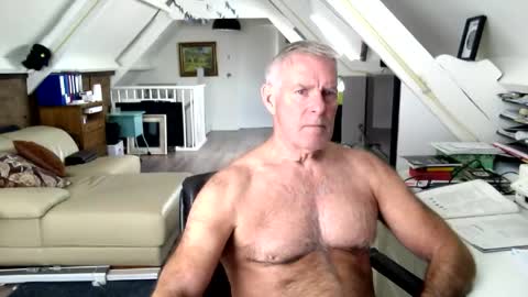 stevetwo online show from May 11, 12:29 pm