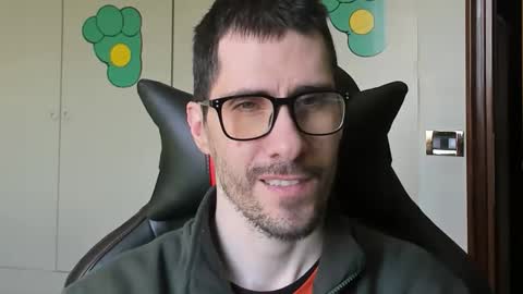 Steve online show from April 3, 8:33 am