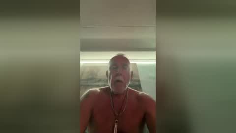stevie7657 online show from August 15, 2:37 am
