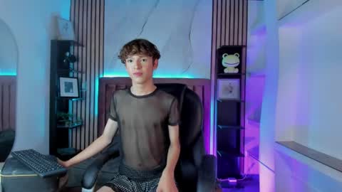 Sthepano  online show from July 30, 7:48 am