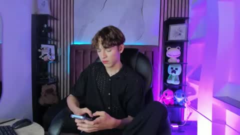Sthepano  online show from August 5, 2:53 am