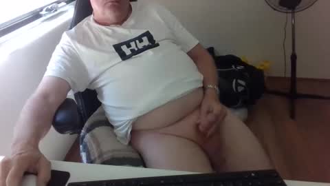 stiffyman55 online show from February 24, 3:16 am