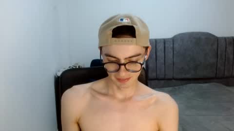 stiv_grant online show from August 2, 12:17 am