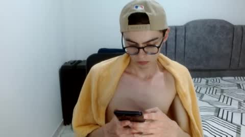 stiv_grant online show from August 10, 2:35 am