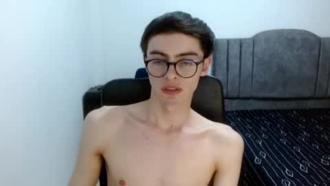 stiv_grant online show from August 13, 1:41 am