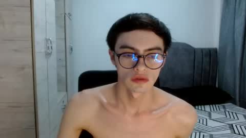 stiv_grant online show from August 16, 11:53 pm