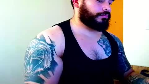 stiven253958 online show from August 3, 5:53 pm
