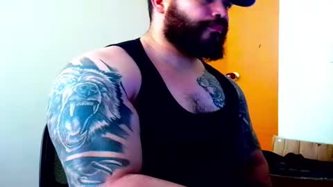 stiven253958 online show from August 4, 2:58 pm