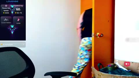stiven253958 online show from August 15, 6:45 pm
